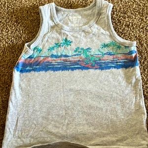 Oshkosh tank boys size 5T dinosaur surfing